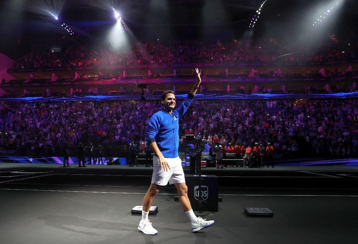 Roger Federer și Rafael Nadal au plâns cot la cot după ultimul meci din cariera elvețianului