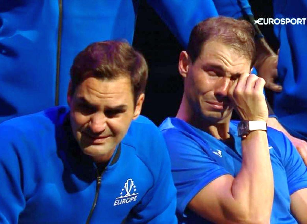 Roger Federer și Rafael Nadal au plâns cot la cot după ultimul meci din cariera elvețianului