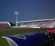 Conform reporterilor GSP aflați la stadion, nocturna stadionului „Anghel Iordănescu” a cedat parțial chiar înainte de startul partidei / FOTO: Vlad Nedelea