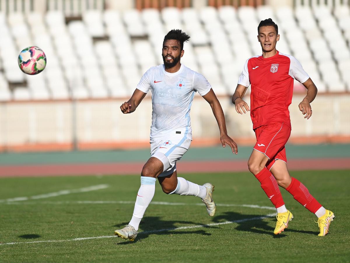 Omrani, decisiv în CS Dinamo - FCSB 2 » Derby cu 4 goluri: Dică și-a trimis jumătate de echipă în L3