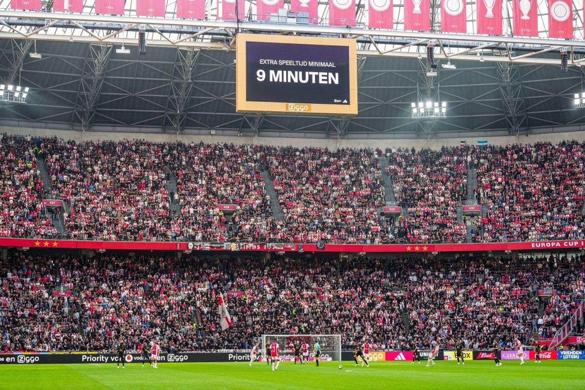Ajax - Feyenoord, întrerupt în minutul 55 la scorul 0-3