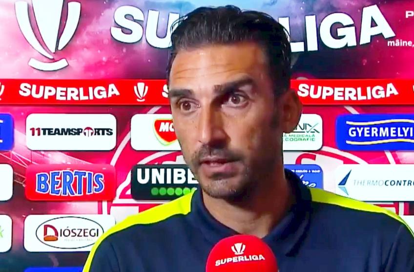 FCSB a făcut scor în deplasarea cu Sepsi, scor 5-2. Elias Charalambous (42 de ani), antrenorul vicecampioanei, a început discursul într-o notă veselă, dar a plecat nervos din fața jurnaliștilor.