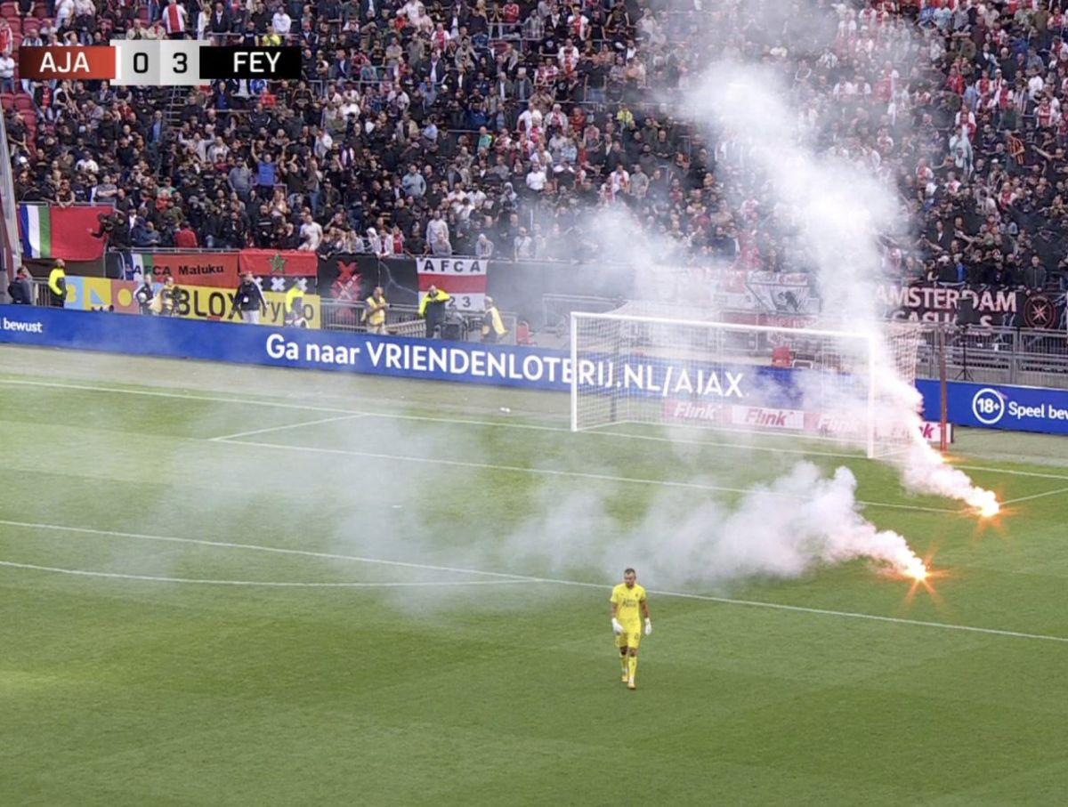 Ajax - Feyenoord, întrerupt în minutul 55 la scorul 0-3