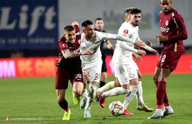 Derby alb-vișiniu în Liga 1. Un singur meci, șapte pariuri, același bilet cu Bet Builder, pe Betano!