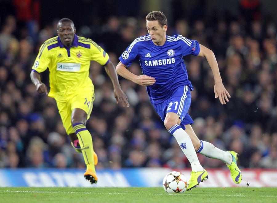 Jean-Philippe Mendy, într-un Chelsea - Maribor din Champions League, 21.10.2014 / Foto: Imago Unul dintre protagoniștii ultimului titlu al lui Dinamo este căsătorit cu o româncă, are o afacere în Dubai și îi este veșnic recunoscător lui Mircea Rednic: „Fotbalul mi-a schimbat viața”