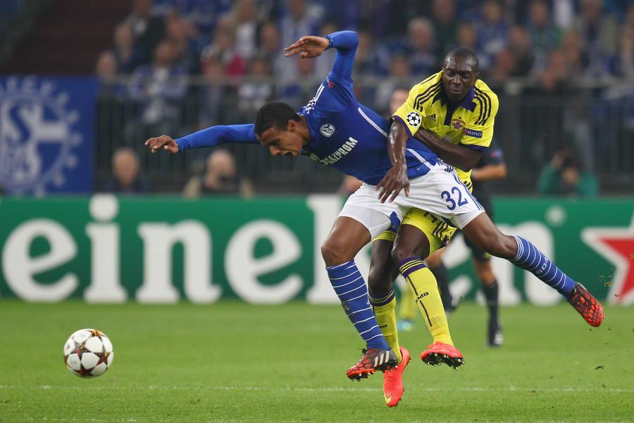 Mendy, în duel cu Joel Matip în Liga Campionilor / Foto: Imago Unul dintre protagoniștii ultimului titlu al lui Dinamo este căsătorit cu o româncă, are o afacere în Dubai și îi este veșnic recunoscător lui Mircea Rednic: „Fotbalul mi-a schimbat viața”
