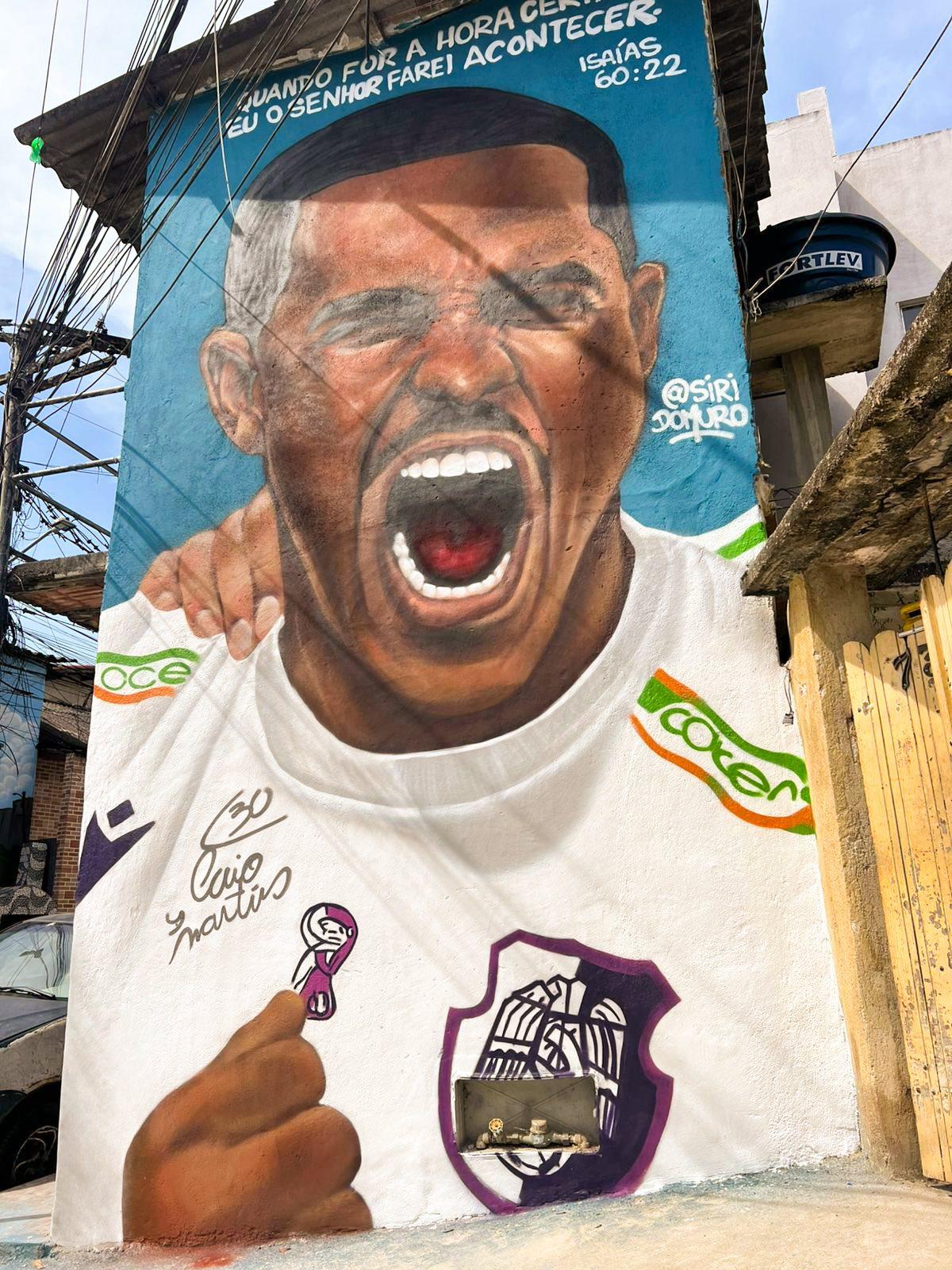 Brazilianul de la FC Argeș a ajuns idol în orașul natal! A fost pictat pe o clădire