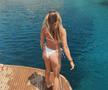 Aryna Sabalenka a pozat pentru Time, pe tocuri și în costum de baie, pe un teren de baschet