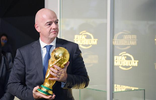 FIFA și Gianni Infantino se înclină în fața lui Mircea Lucescu: „Un uriaș al României”