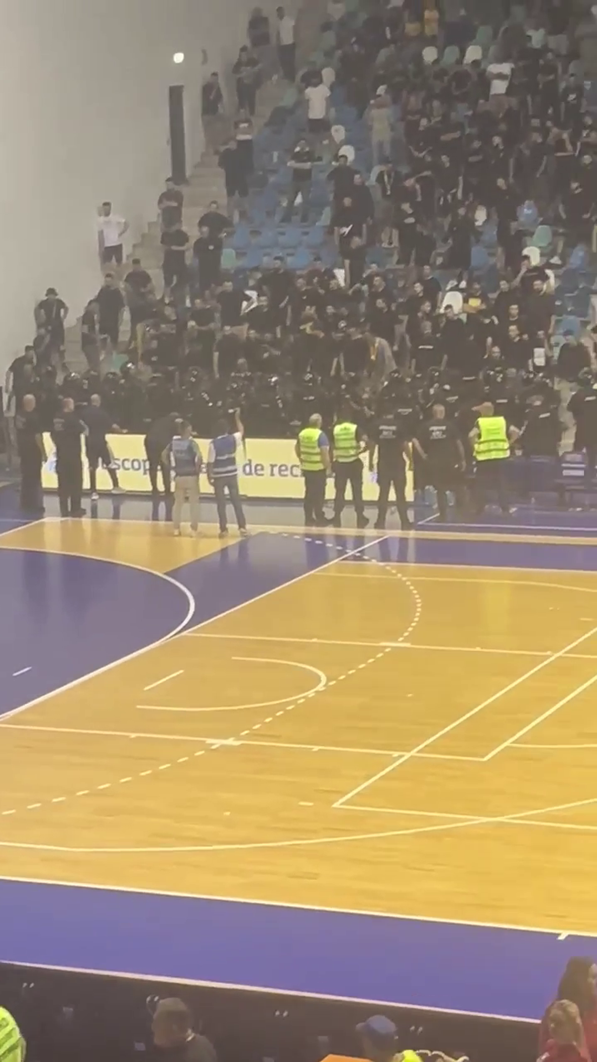 Presa maghiară a reacționat după incidentele de la România - Ungaria la futsal: „Fanii români nu s-au putut controla!”