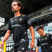 La Olympic Charleroi evoluează doi jucători români, Robert Ion și Luca Florică Foto: Facebook