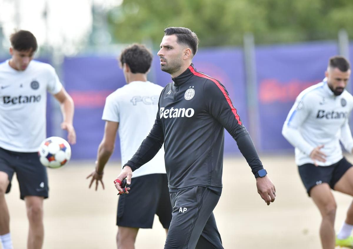 Primul antrenament al lui Laurențiu Reghecampf la FCSB / Foto: Cristi Preda (GSP)