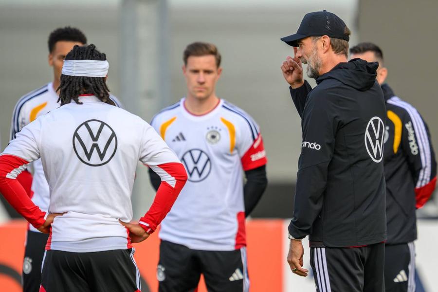 Întoarcerea lui Klopp, Zidane, Xavi. Dar și a lui Hagi