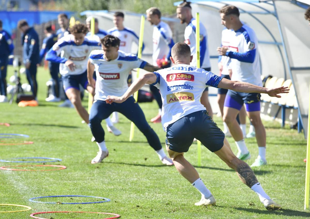 Dimineață plină: ce a pregătit Hagi înaintea plecării în Suedia