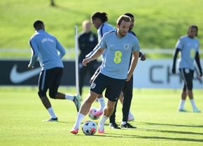 Harry Kane insistă să joace fotbal american în liga profesionistă: „Analizez serios”