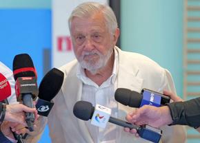 „Statul fură de la noi și bagă în buzunar” » Ilie Năstase, furibund în Sala „Nadia Comăneci”: „România nu mai există”
