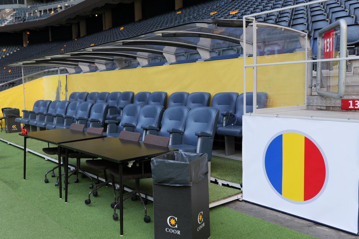 Aici jucăm cu Suedia! » „Căpșuna” de 300 de milioane de euro, cu un cub de 64 de tone și două hoteluri