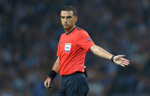 AJAX - CHELSEA 0-1 // Acuzații la adresa lui Ovidiu Hațegan: „El și prietenii lui au intrat în rolul negativ. Ajax, furată!” + S-a strigat „UEFA mafia”
