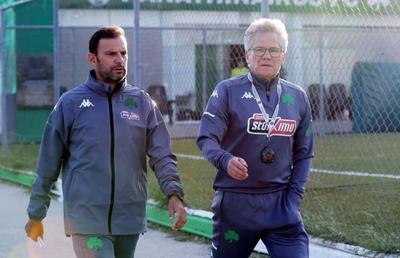 Debut cu ghinion pentru Ladislau Boloni pe banca lui Panathinaikos! Echipa sa a fost egalată în minutele de prelungire
