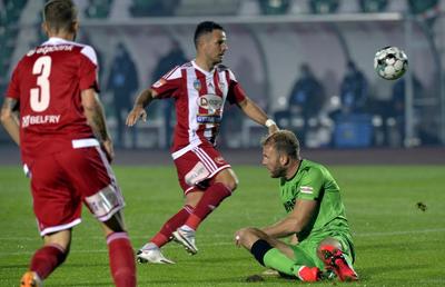 Sepsi OSK - Dinamo 2-0. Dezastrul continuă! Pleacă „Guriță”? Dinamo pierde și cu Sepsi și are 4 înfrângeri la rând » Clasamentul actualizat