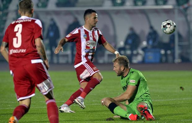 Dinamo - Sepsi: „Câinii” vor să muște și în campionat! Trei PONTURI pentru meciul zilei din Liga 1