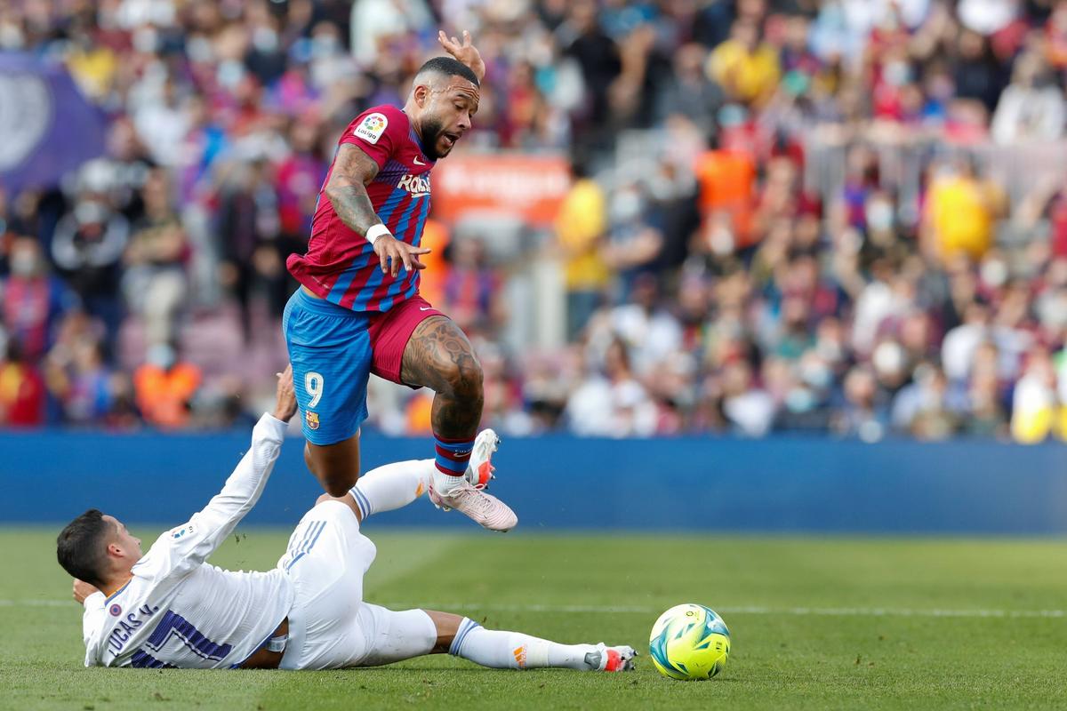 Imagini șocante după Barcelona - Real Madrid » Koeman, atacat de fanii catalanilor! Prima reacție