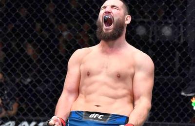 Nicolae Negumereanu, din nou învingător în UFC! » Victorie-fulger, în doar 78 de secunde!
