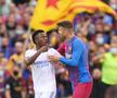 Imagini șocante după Barcelona - Real Madrid » Koeman, atacat de fanii catalanilor! Prima reacție