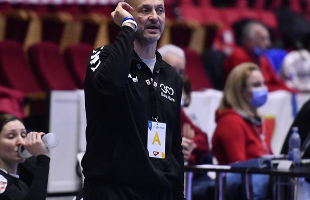 Coșmar pentru Costică Buceschi » Formația lui a condus cu 17-11 la pauza meciului de Liga Campionilor! Ce a urmat