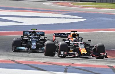Se anunță o cursă incendiară! Max Verstappen și Lewis Hamilton, în prima linie a grilei la Austin » 4 piloți, penalizați