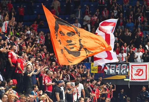 Fanii dinamoviști vor umple Sala Polivalentă la meciul Dinamo - PSG / FOTO: Imago