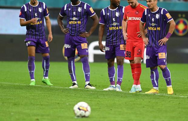 Antrenor dat afară în Liga 1! Comunicat dur: „Ignorarea publicului și a conducerii nu pot fi tolerate! De mâine, el va conduce echipa”