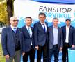 Suporterii Corvinului au venit în număr mare la prezentarea noului echipament și magazin