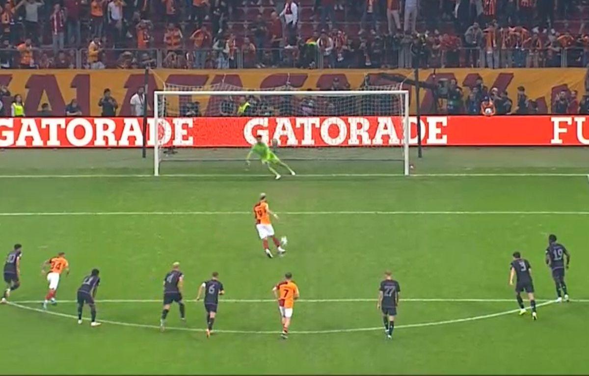Icardi, Panenka cu Bayern Munchen
