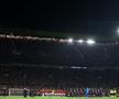 Manchester United l-a omagiat pe Sir Bobby Charlton