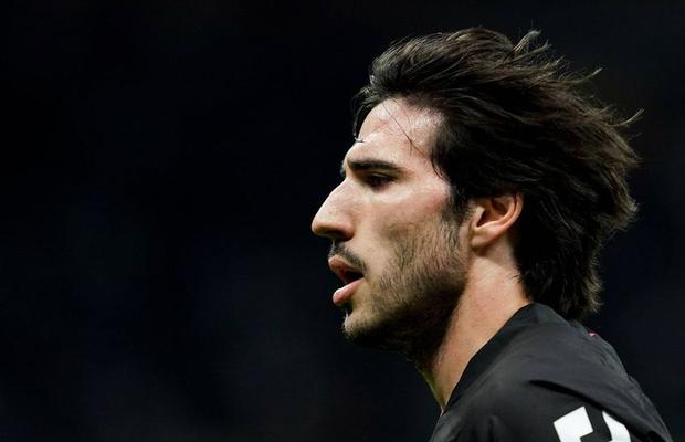 Italienii ar fi aflat pedeapsa lui Tonali » Cât ar putea lipsi vedeta lui Newcastle