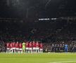 Manchester United l-a omagiat pe Sir Bobby Charlton