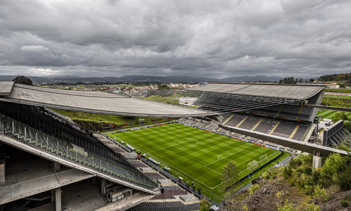 WOW! Aici trebuie să joace Real Madrid! Imagini superbe cu un stadion unic: „Cel mai dificil proiect”