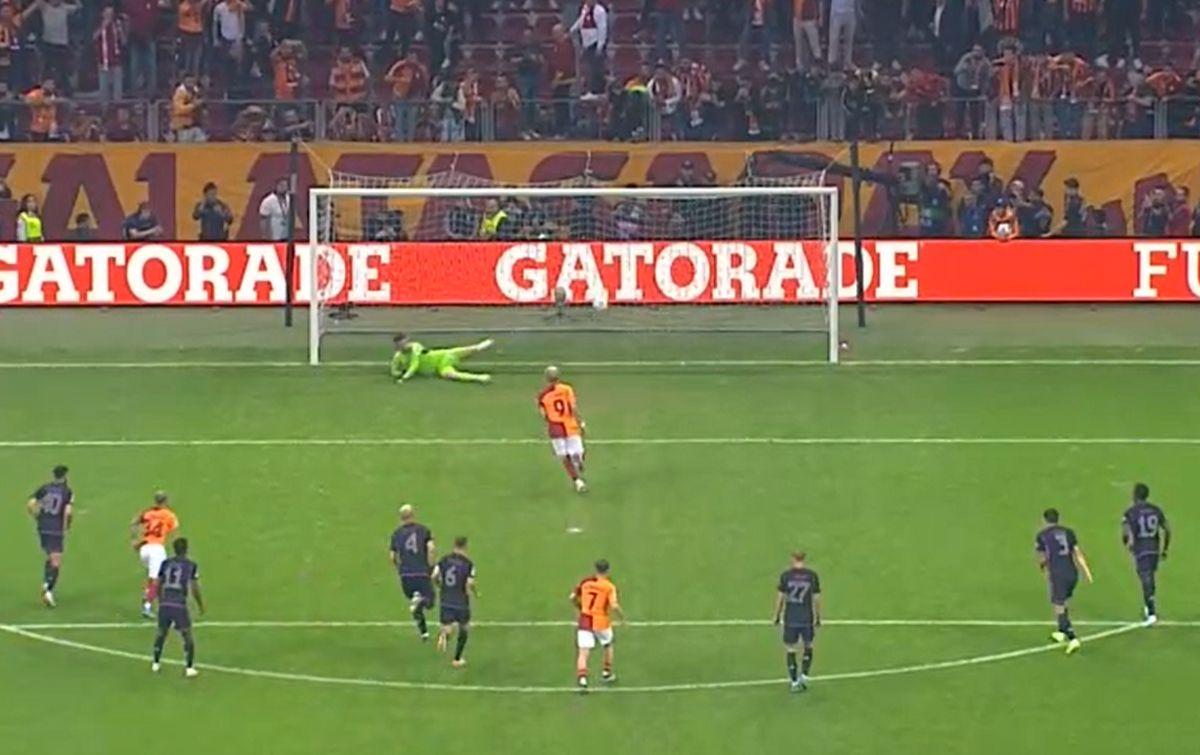 Icardi, Panenka cu Bayern Munchen