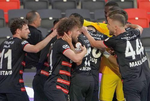 Românii de la Gaziantepspor, mesaj de susținere din partea suporterilor turci. Foto: Instagram