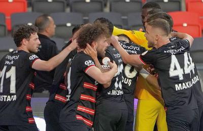 Românii de la Gaziantepspor, mesaj de susținere din partea suporterilor turci! Ultrașii l-au omis pe Florin Niță