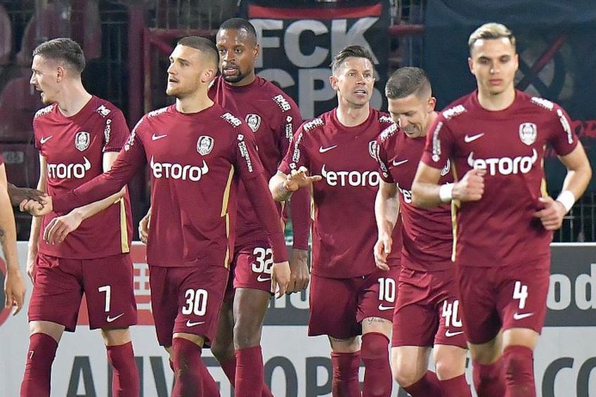 Daniel Bîrligea, cu numărul 30