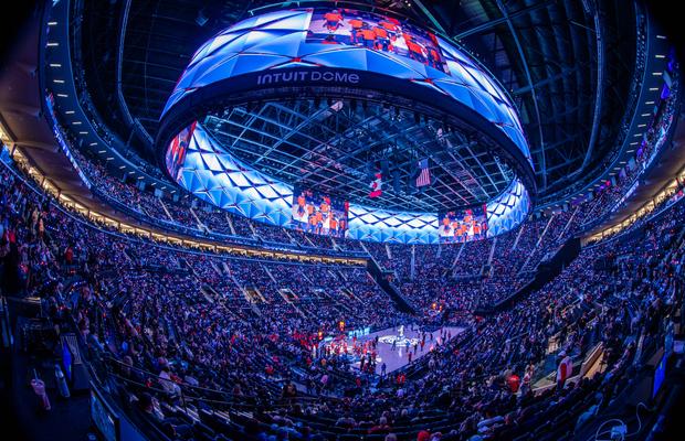 S-a jucat primul meci oficial în arena de 2 MILIARDE de dolari » Imaginile sunt desprinse din altă lume