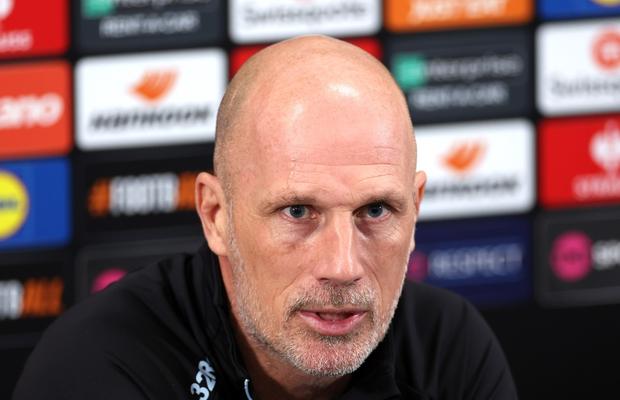 Antrenorul lui Rangers, trădat de propriii jucători? Teorie halucinantă apărută înaintea meciului cu FCSB