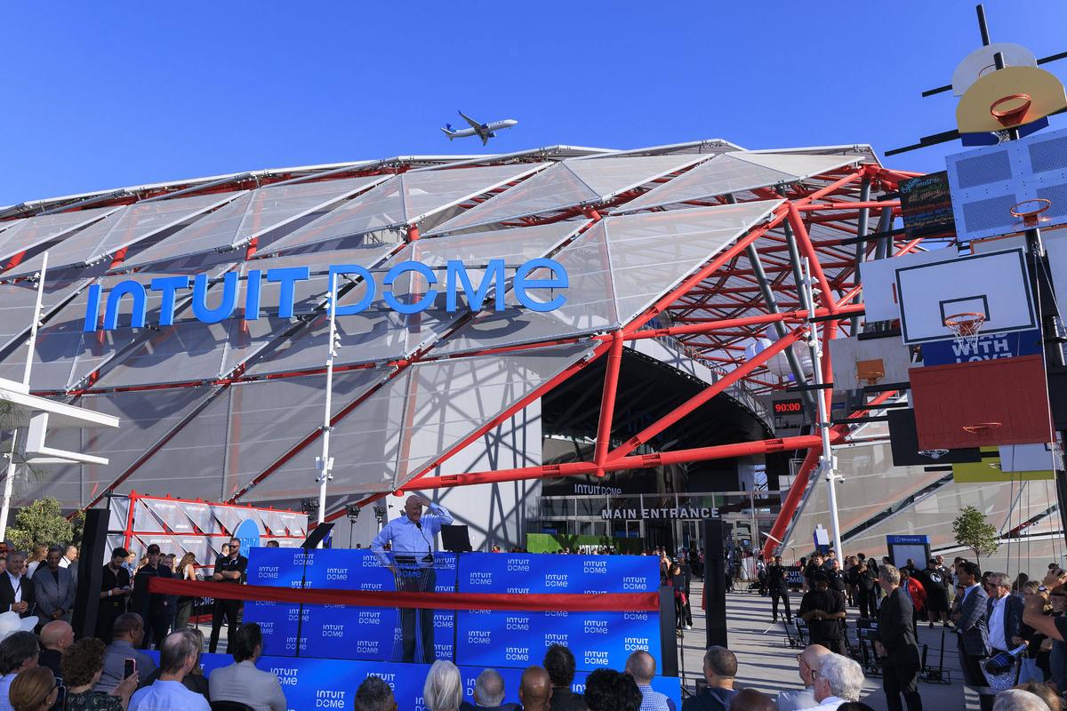 Au trecut la următorul nivel! Arena-SF inaugurată de americani poate să VÂNDĂ din energia pe care o produce: imagini spectaculoase