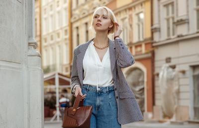 Top 5 bluze elegante pe care să le porți cu sacou în această toamnă
