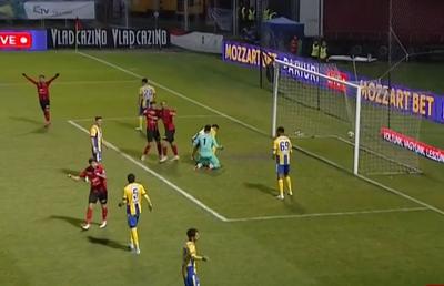 Gafă monumentală în deschiderea etapei 14 din Superliga » A scăpat mingea din mâini și a fost schimbat la pauză