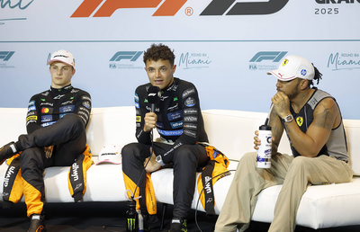 Lewis Hamilton i-a avertizat pe piloții McLaren: „Verstappen le va fura titlul dacă ei nu fac același lucru ca el”