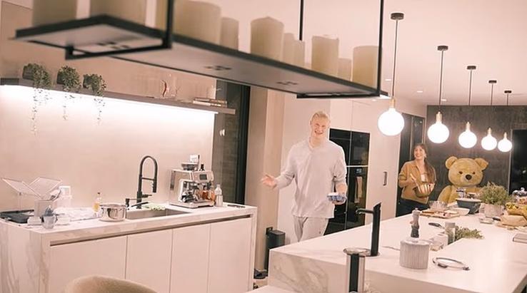 Casa lui Erling Haaland / YouTube @erling