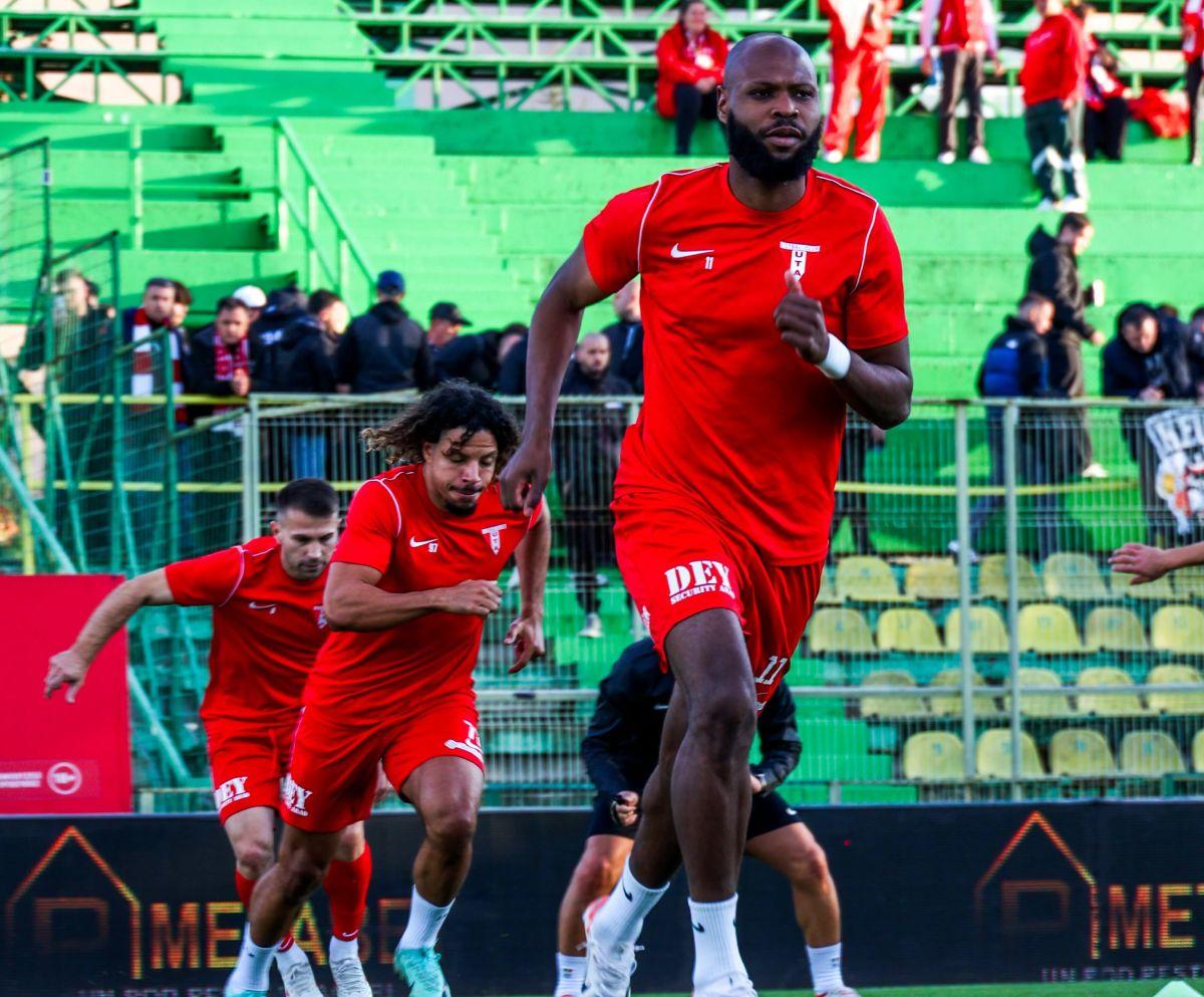 FC Argeș - UTA 0-1 » Învinși de coșmarul lor! „Bătrâna Doamnă” câștigă la Mioveni și adâncește criza lui Bogdan Andone